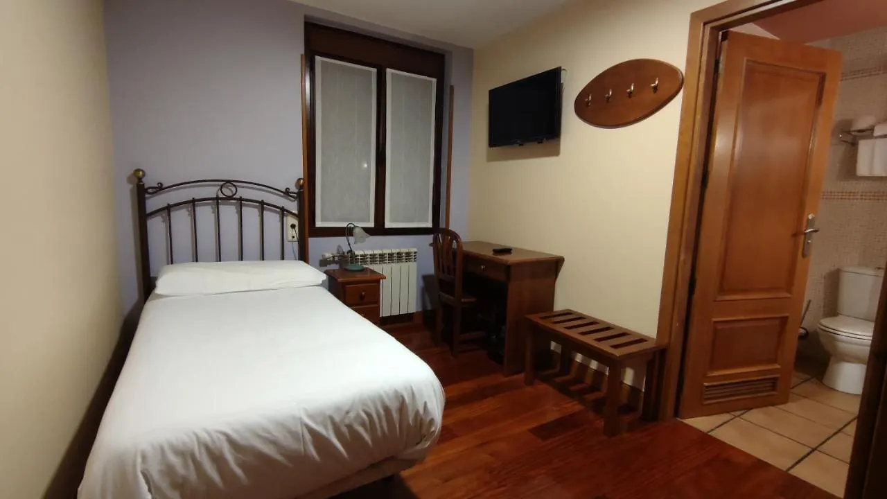 Hotel Ostatu Zegama 0*,
