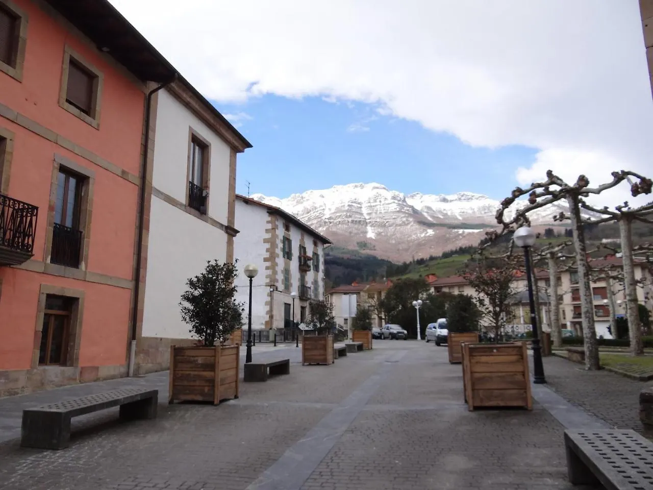Hotel Ostatu Zegama